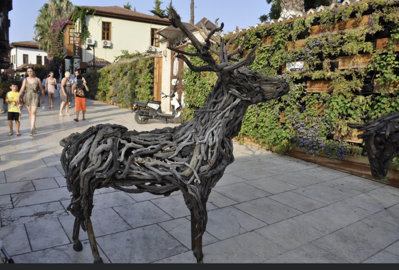 Wooden moose
